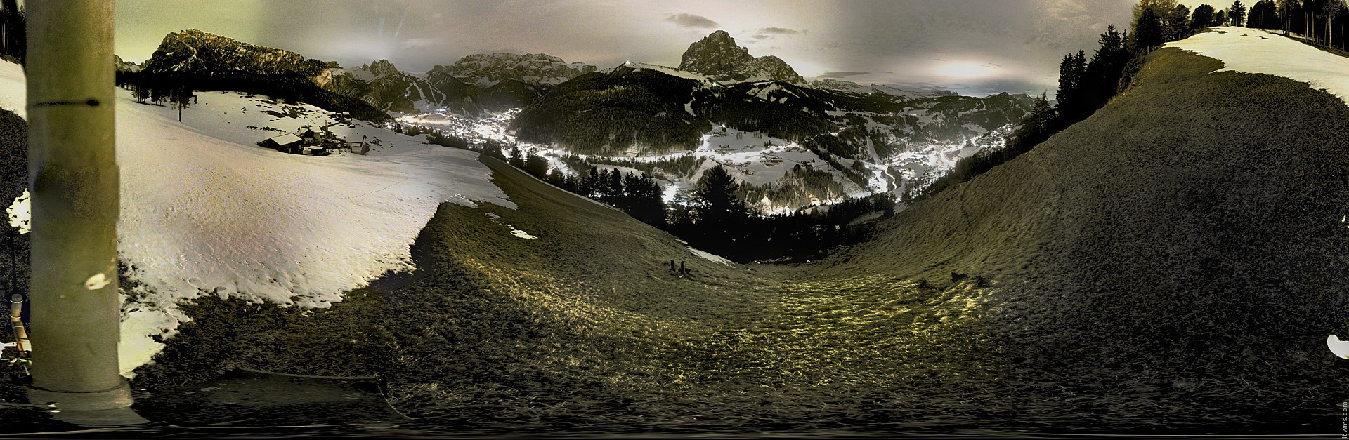 Archiv Foto Webcam Panorama über Wolkenstein