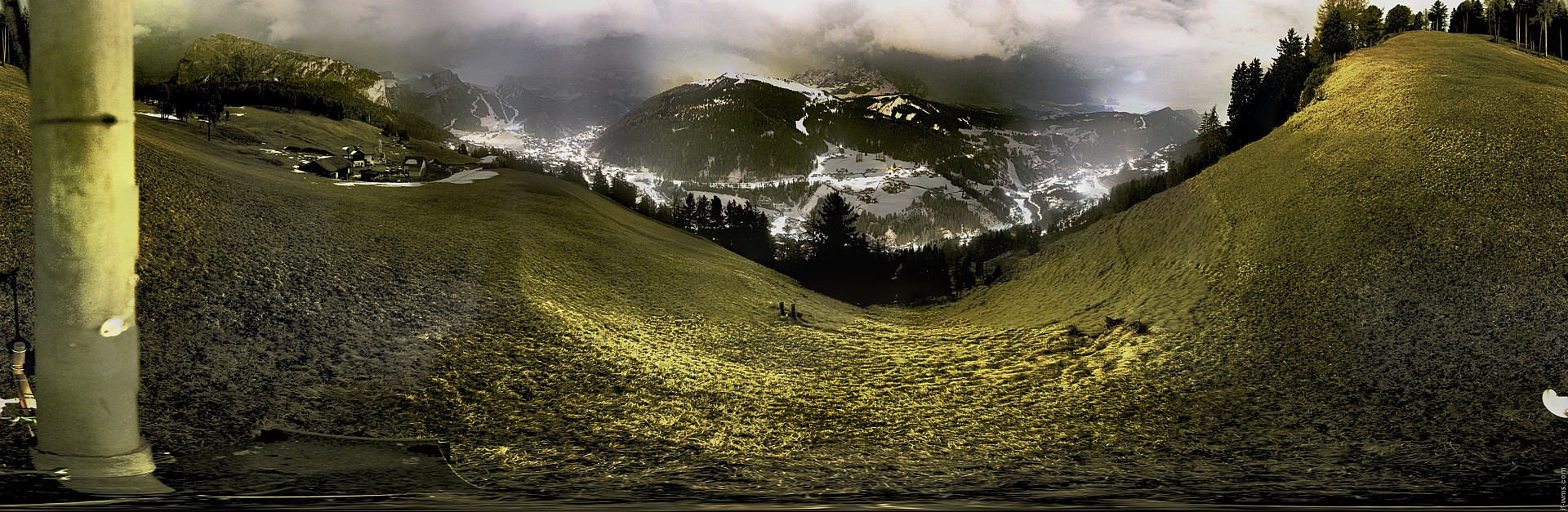 Archiv Foto Webcam Panorama über Wolkenstein