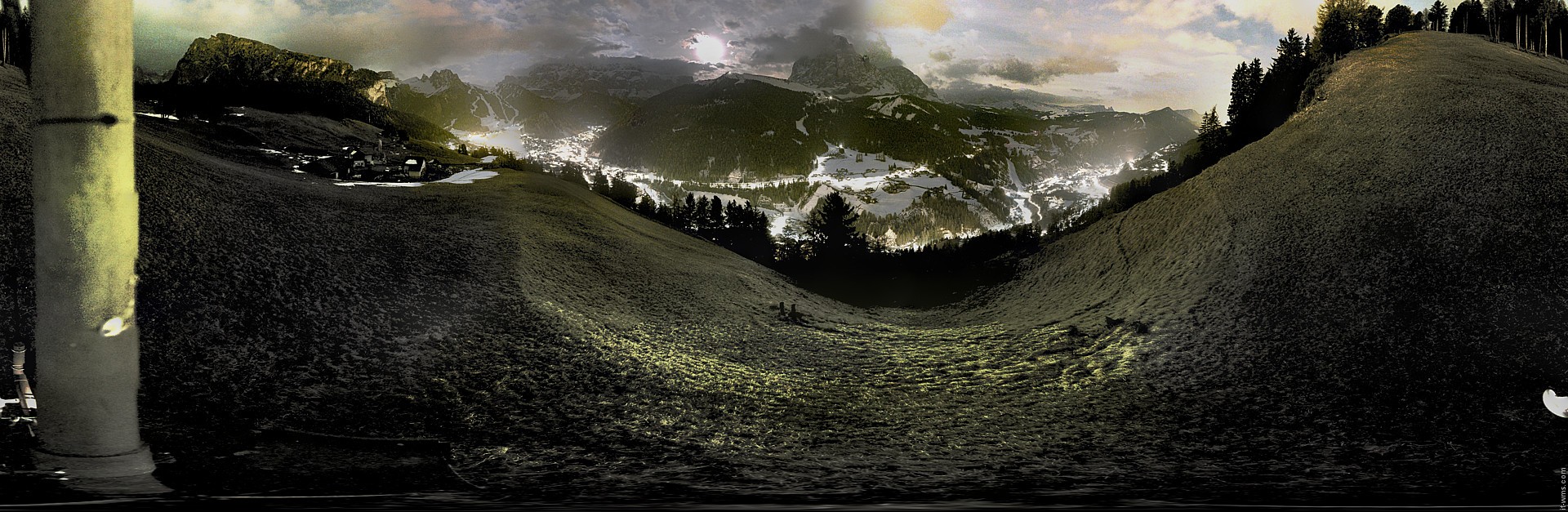 Archiv Foto Webcam Panorama über Wolkenstein