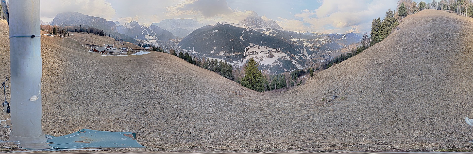 Archived image Webcam Panoramic view of Wolkenstein