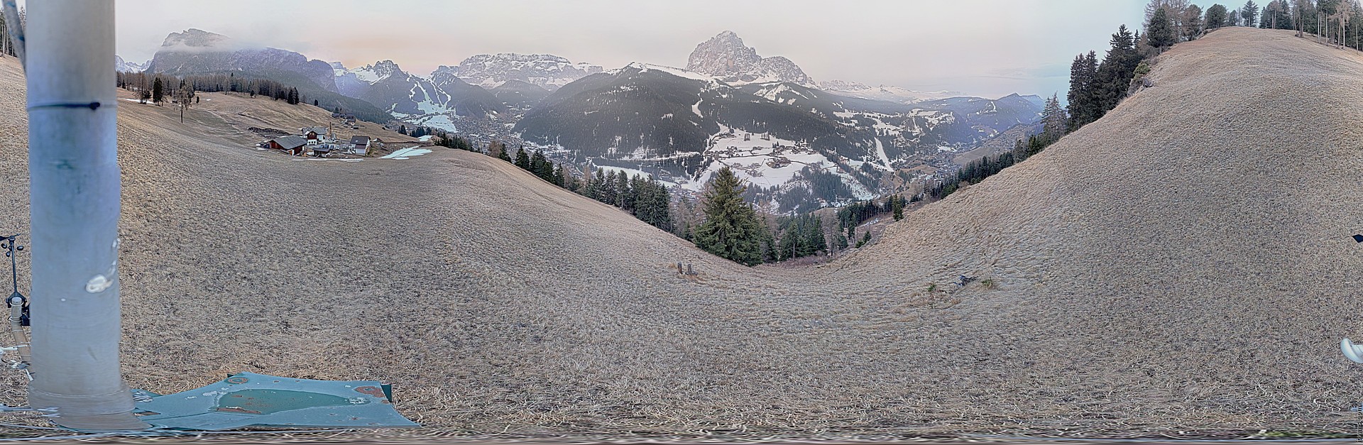 Archived image Webcam Panoramic view of Wolkenstein