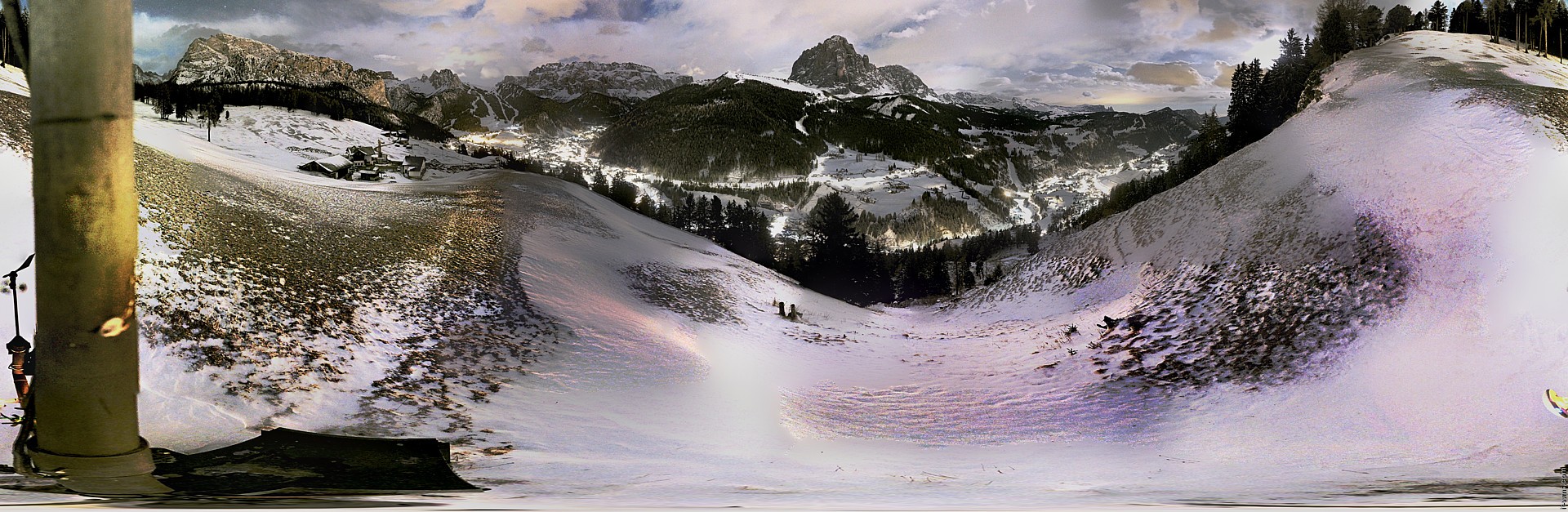 Archived image Webcam Panoramic view of Wolkenstein