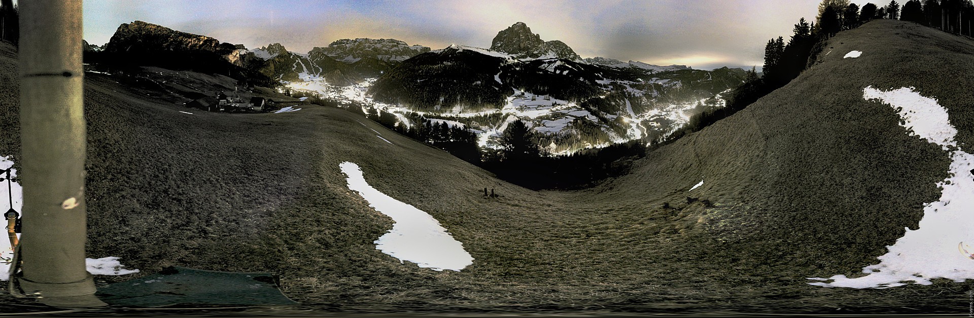 Archiv Foto Webcam Panorama über Wolkenstein