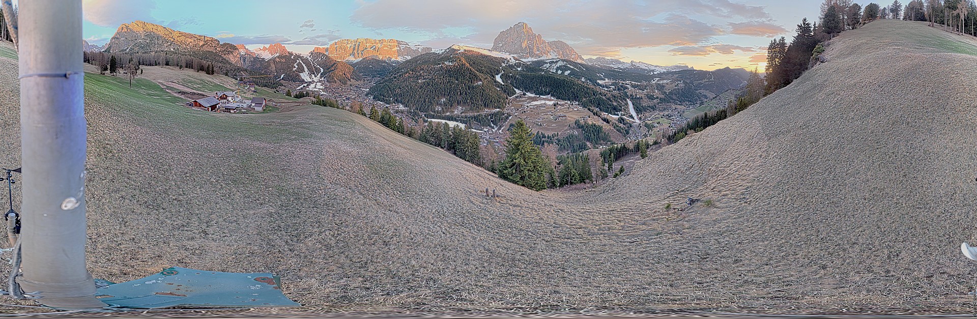 Archiv Foto Webcam Panorama über Wolkenstein