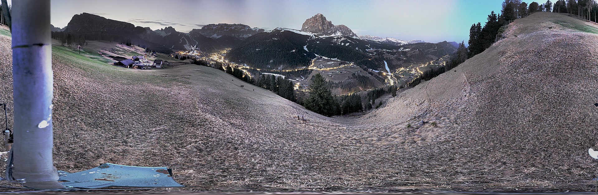 Archived image Webcam Panoramic view of Wolkenstein