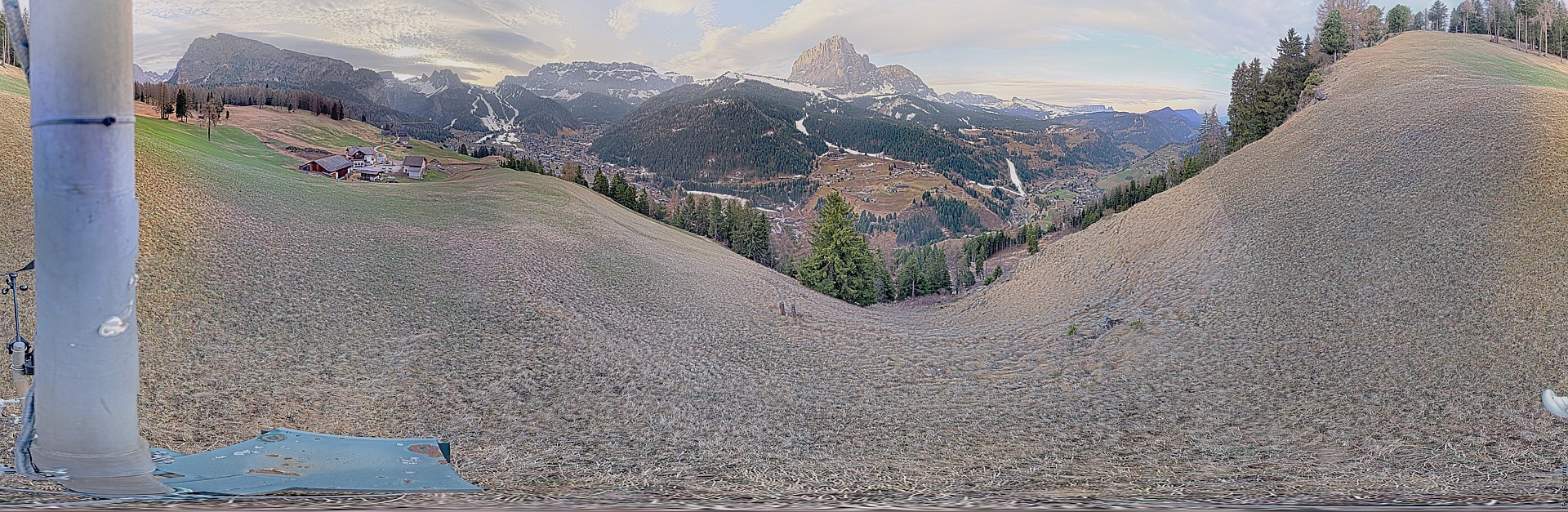 Archived image Webcam Panoramic view of Wolkenstein