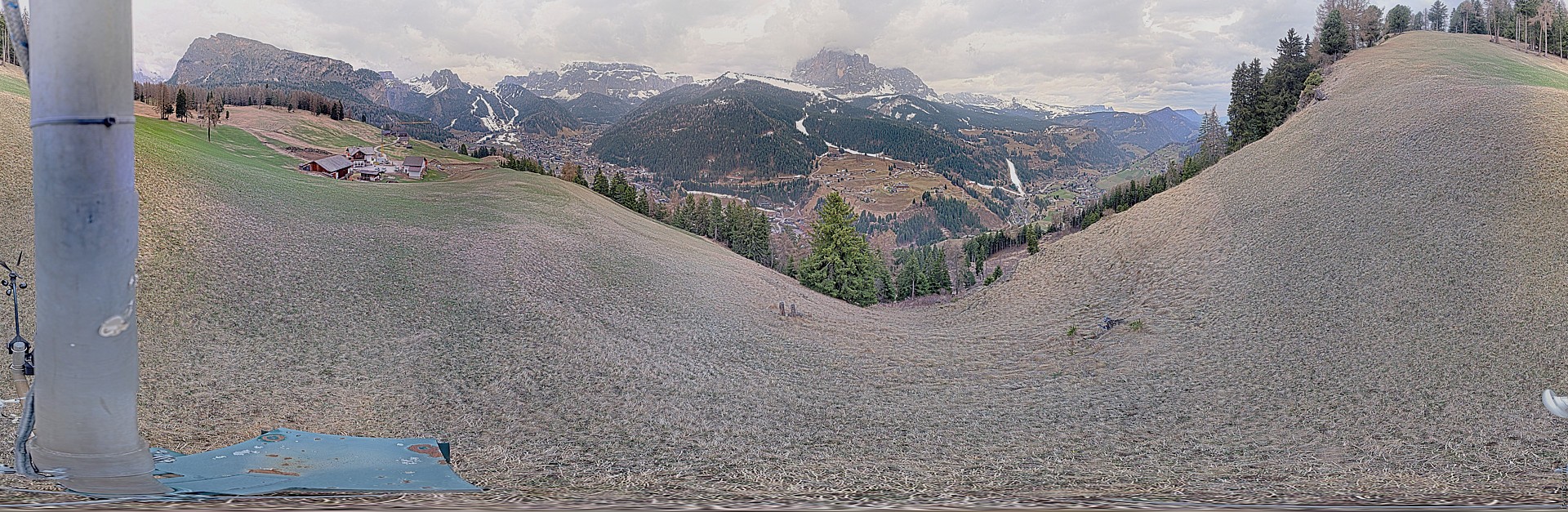 Archived image Webcam Panoramic view of Wolkenstein