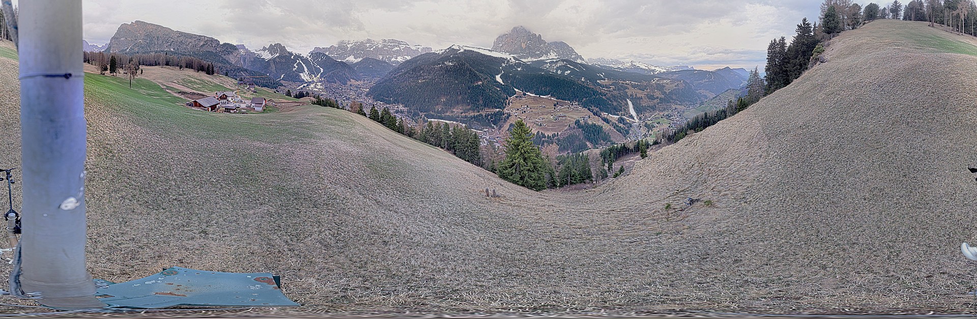 Archived image Webcam Panoramic view of Wolkenstein