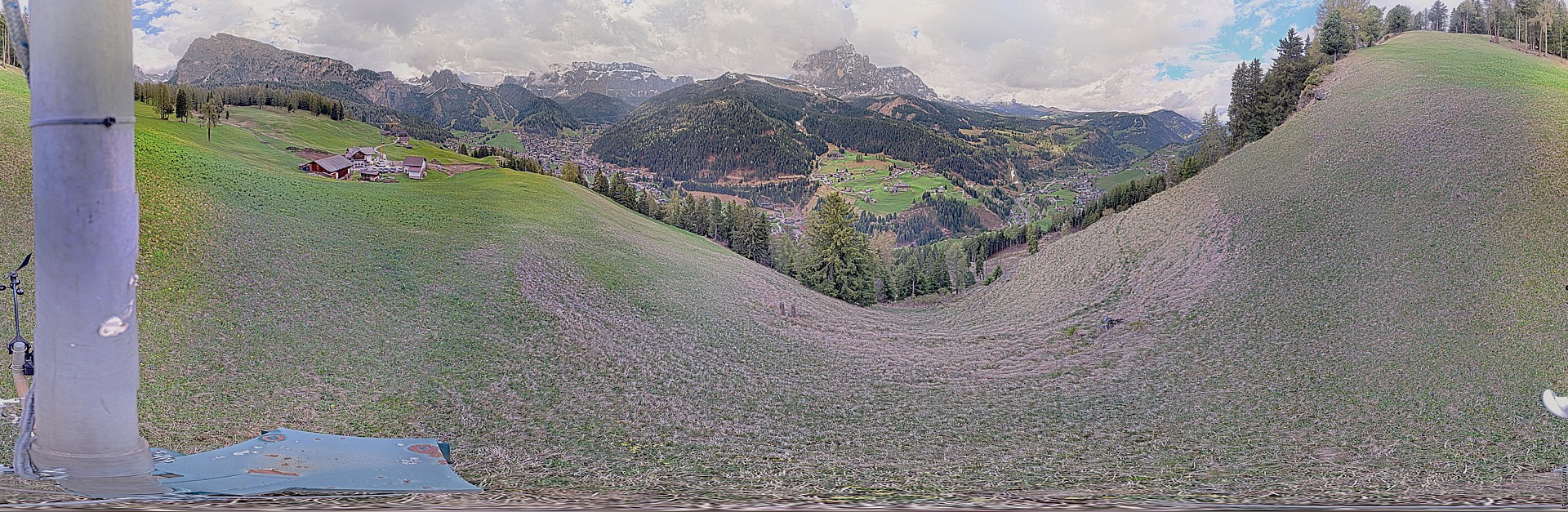 Archived image Webcam Panoramic view of Wolkenstein