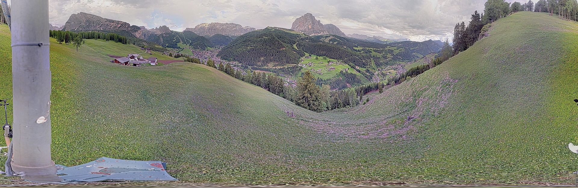 Archived image Webcam Panoramic view of Wolkenstein