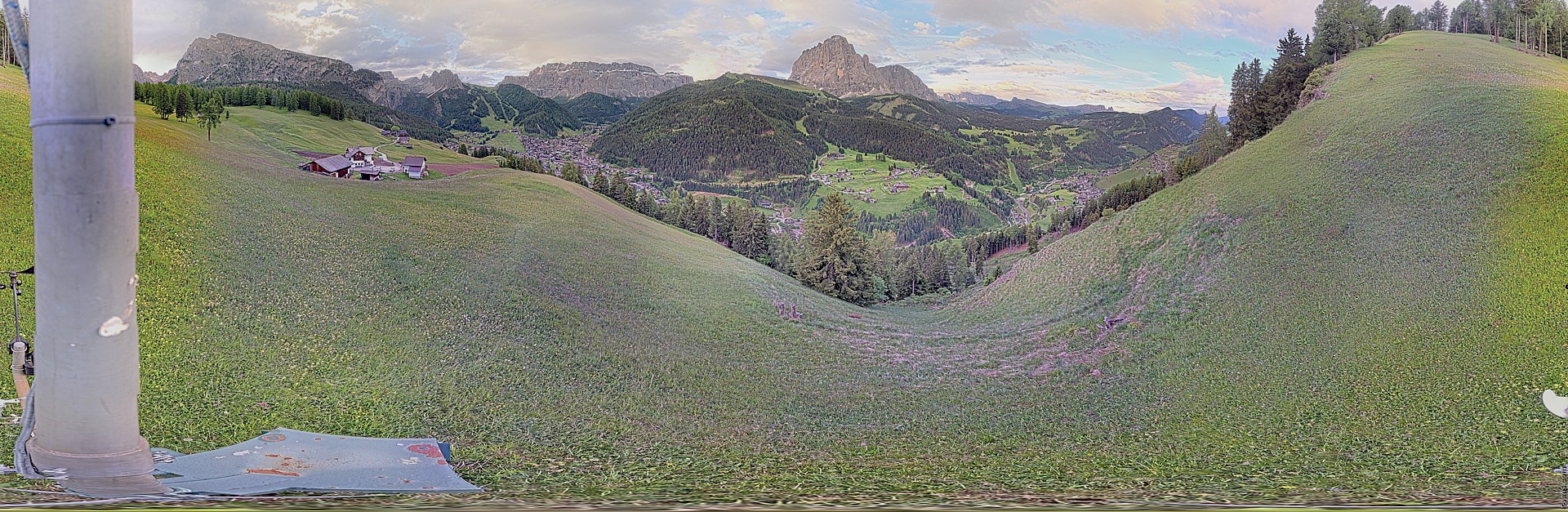 Archiv Foto Webcam Panorama über Wolkenstein