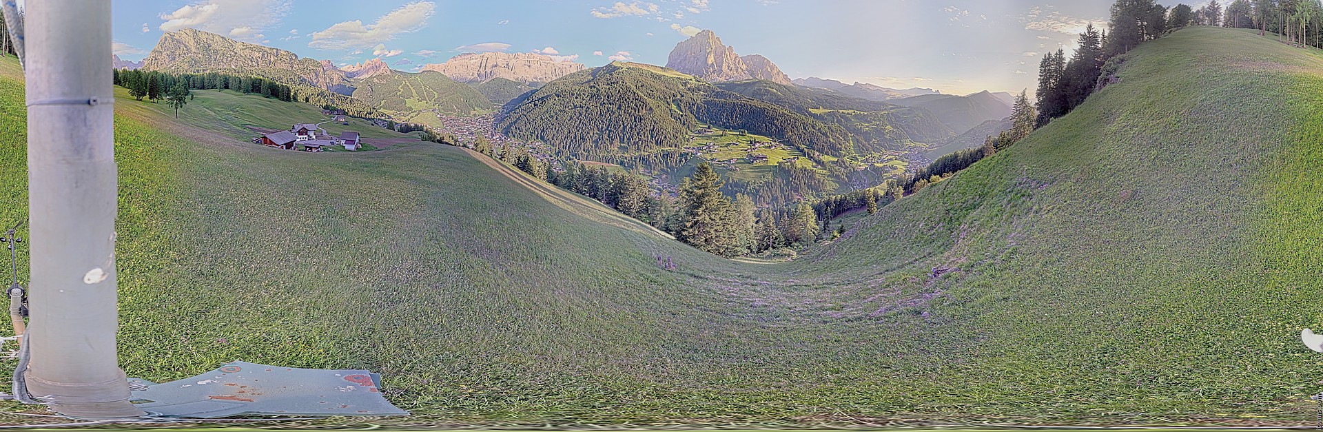 Archiv Foto Webcam Panorama über Wolkenstein