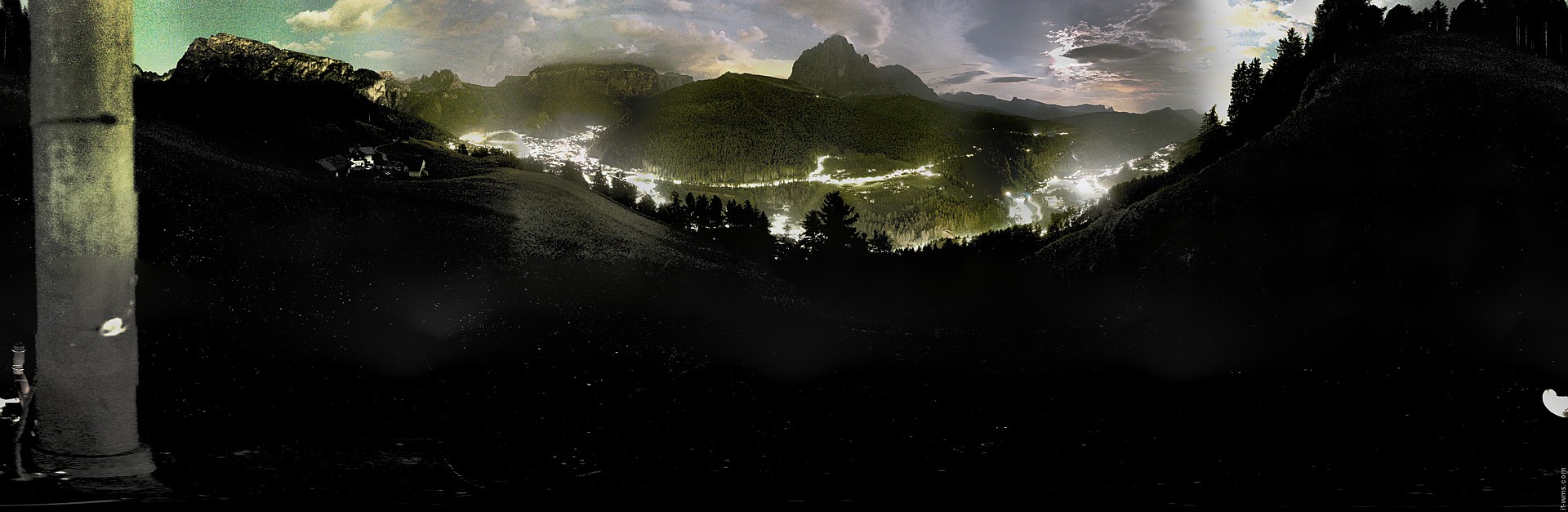 Archiv Foto Webcam Panorama über Wolkenstein