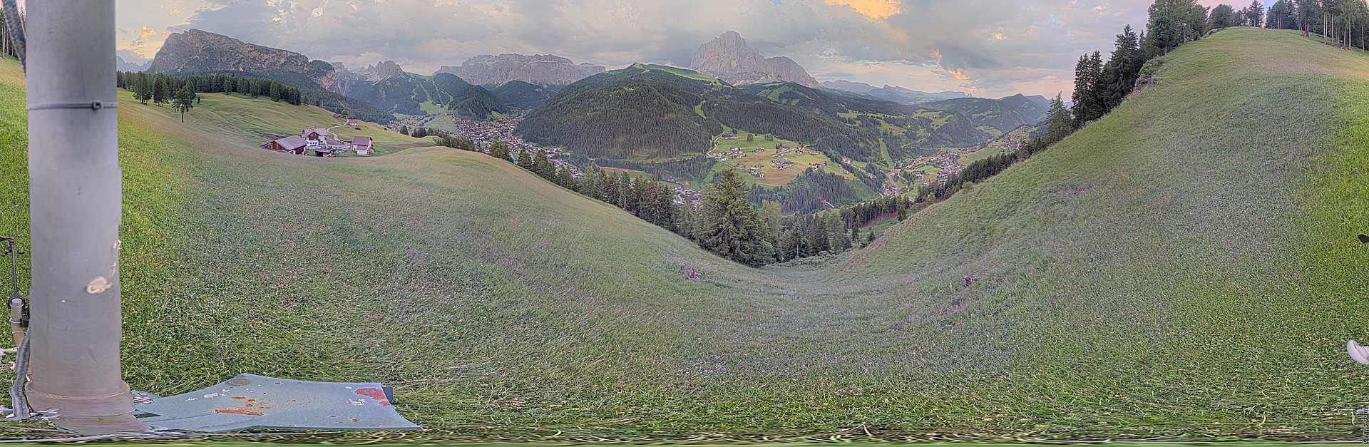 Archiv Foto Webcam Panorama über Wolkenstein