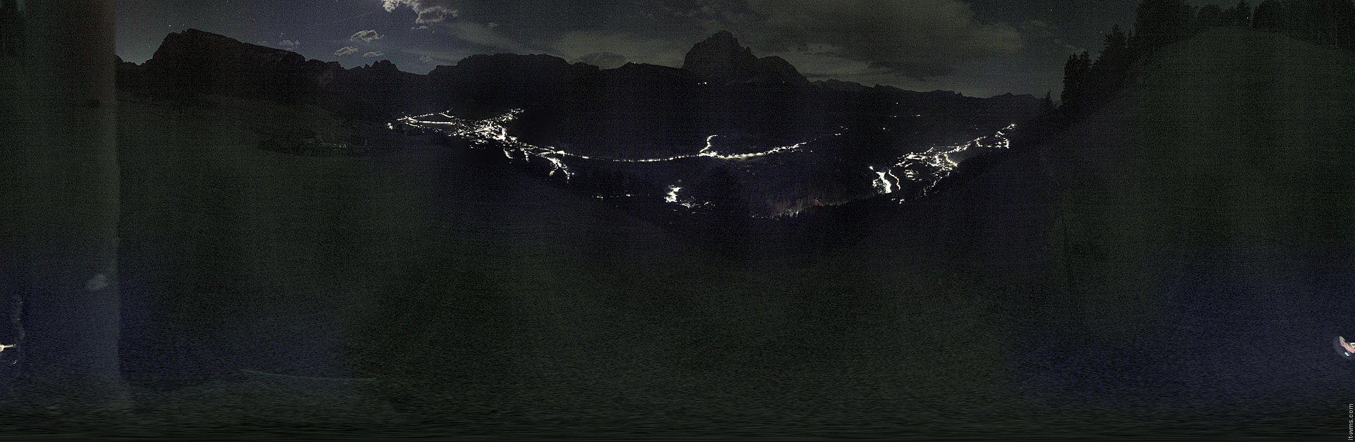 Archiv Foto Webcam Panorama über Wolkenstein