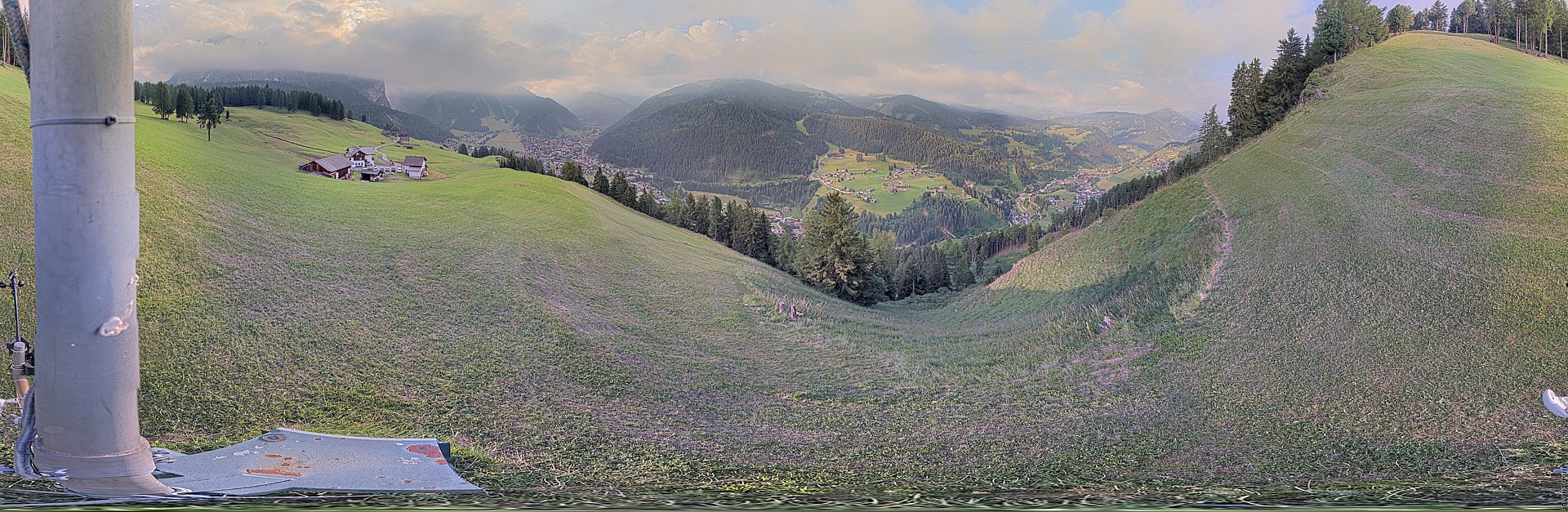 Archiv Foto Webcam Panorama über Wolkenstein
