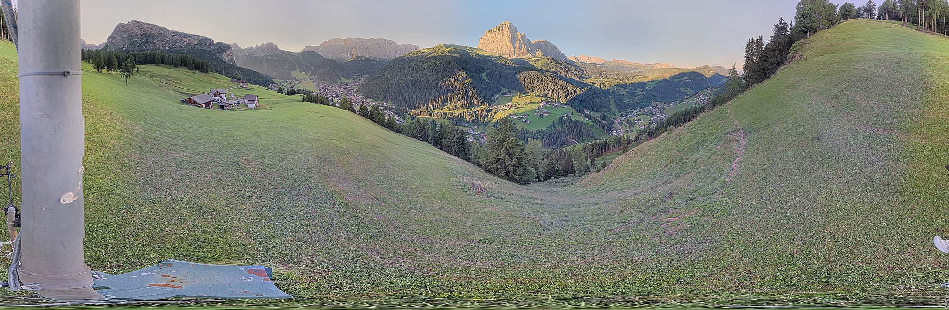 Archived image Webcam Panoramic view of Wolkenstein