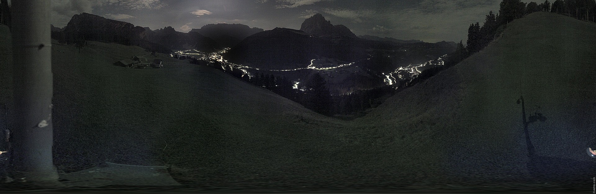 Archiv Foto Webcam Panorama über Wolkenstein