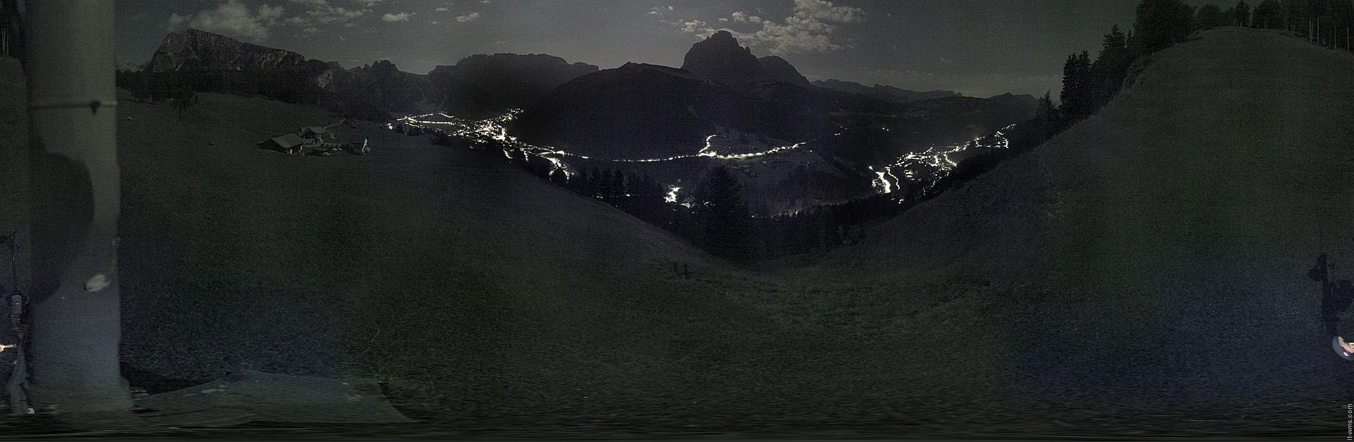 Archiv Foto Webcam Panorama über Wolkenstein