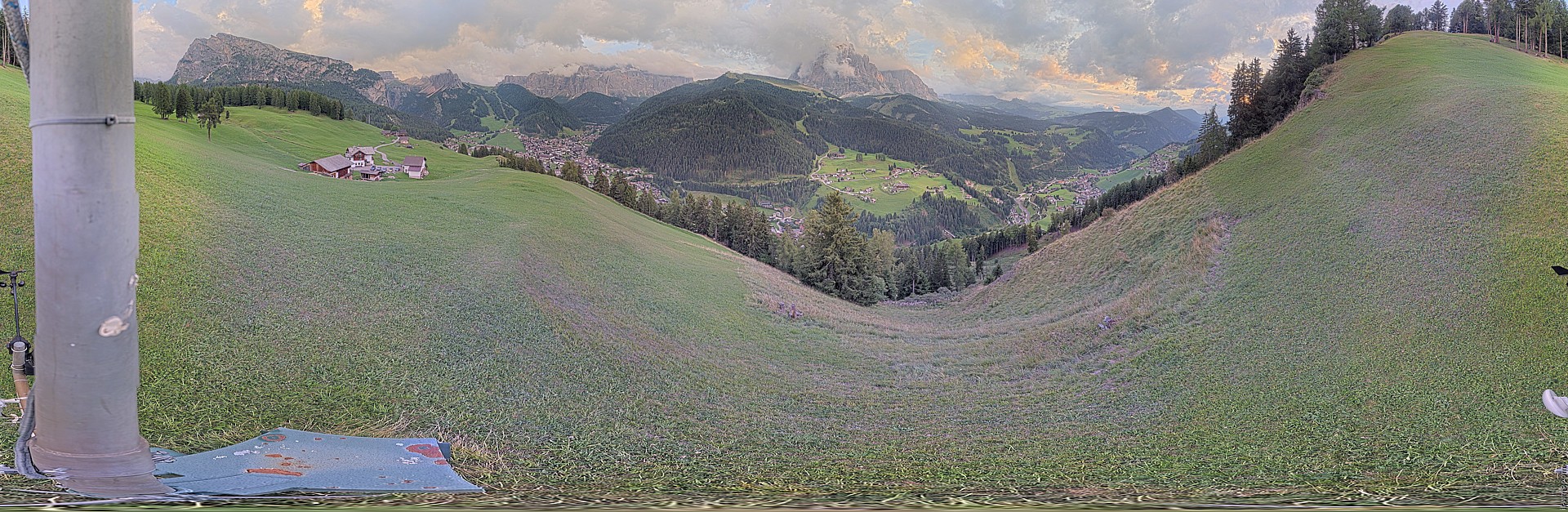 Archiv Foto Webcam Panorama über Wolkenstein