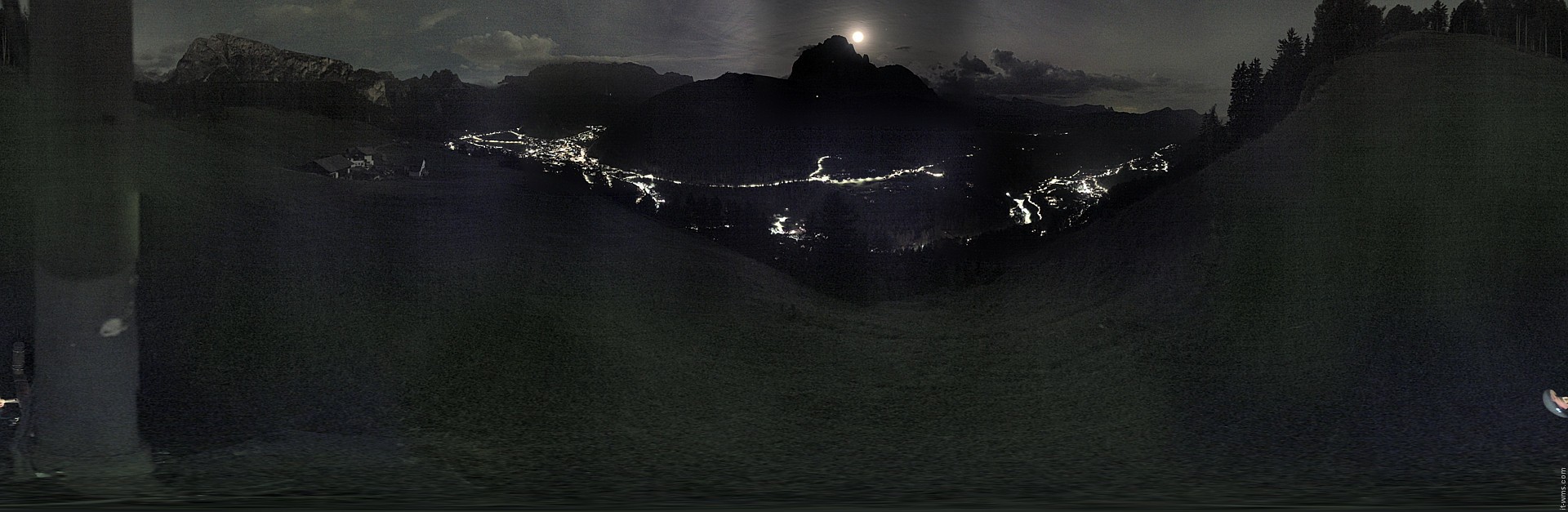 Archiv Foto Webcam Panorama über Wolkenstein