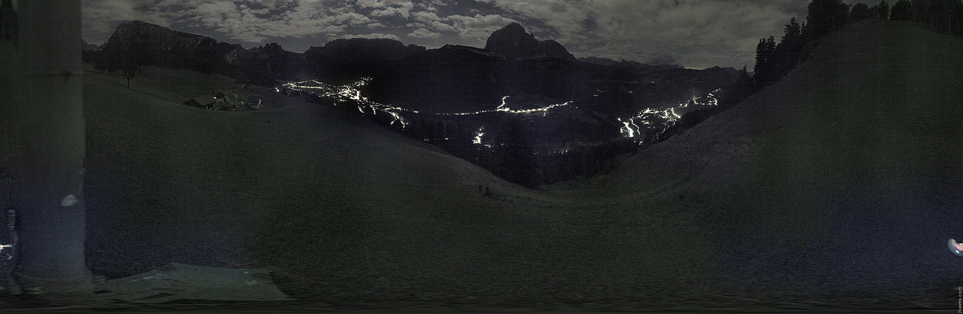Archiv Foto Webcam Panorama über Wolkenstein