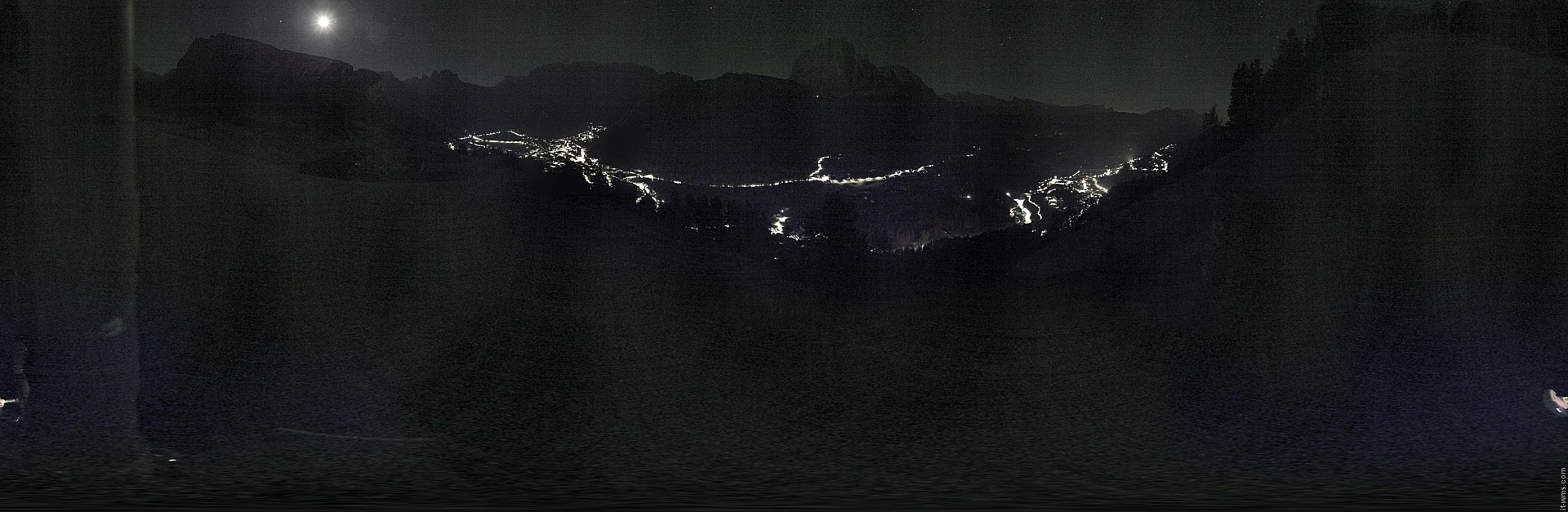 Archiv Foto Webcam Panorama über Wolkenstein