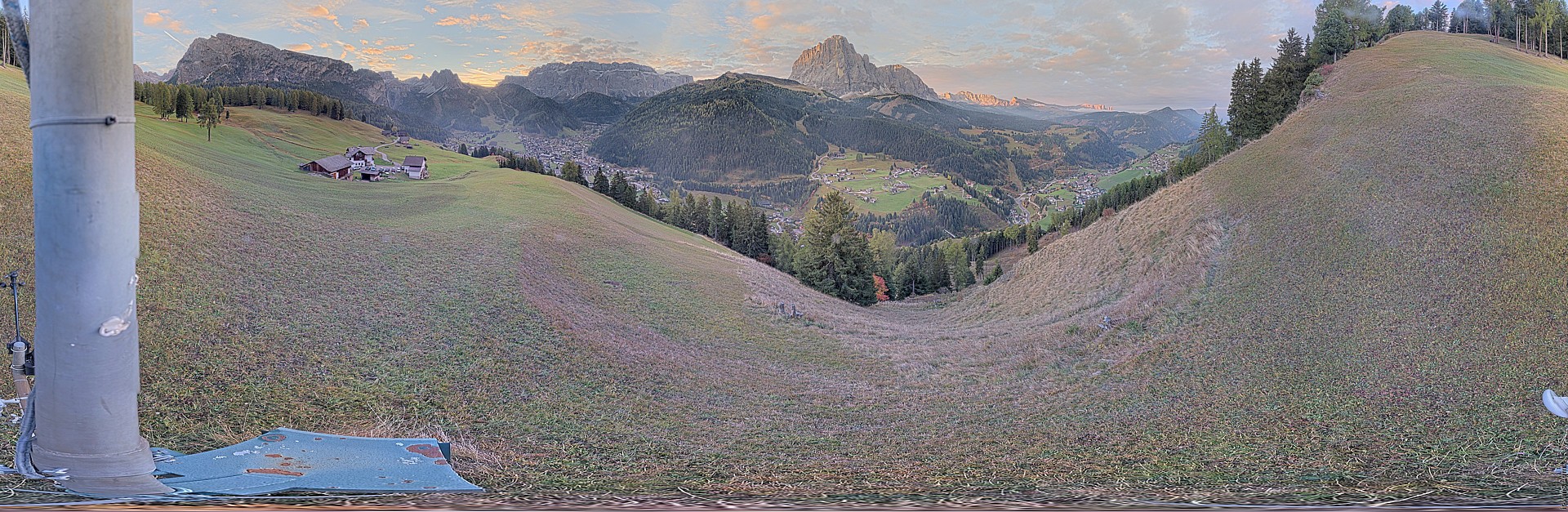 Archived image Webcam Panoramic view of Wolkenstein