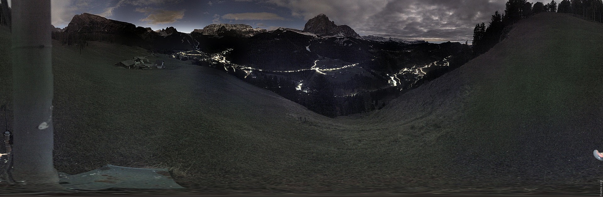 Archiv Foto Webcam Panorama über Wolkenstein