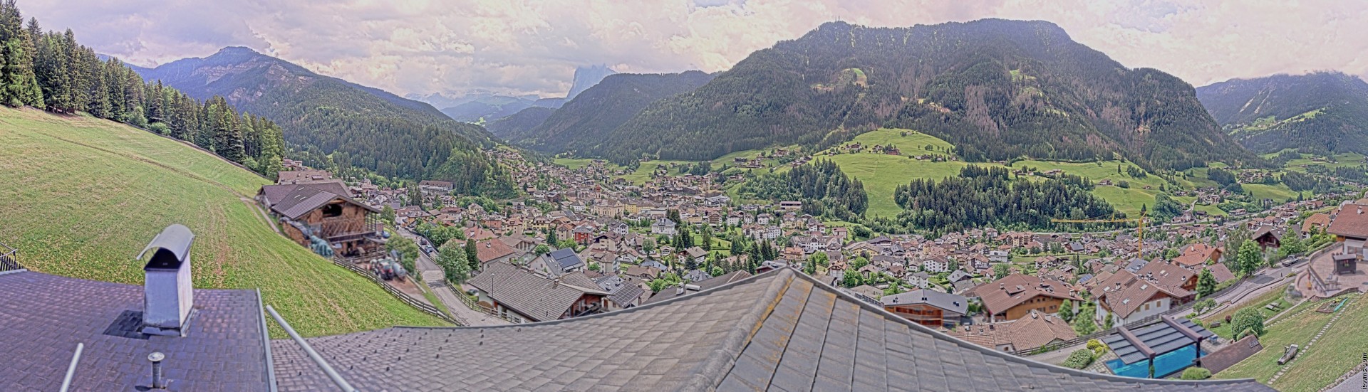 Archived image Webcam St. Ulrich: Zone Solaria