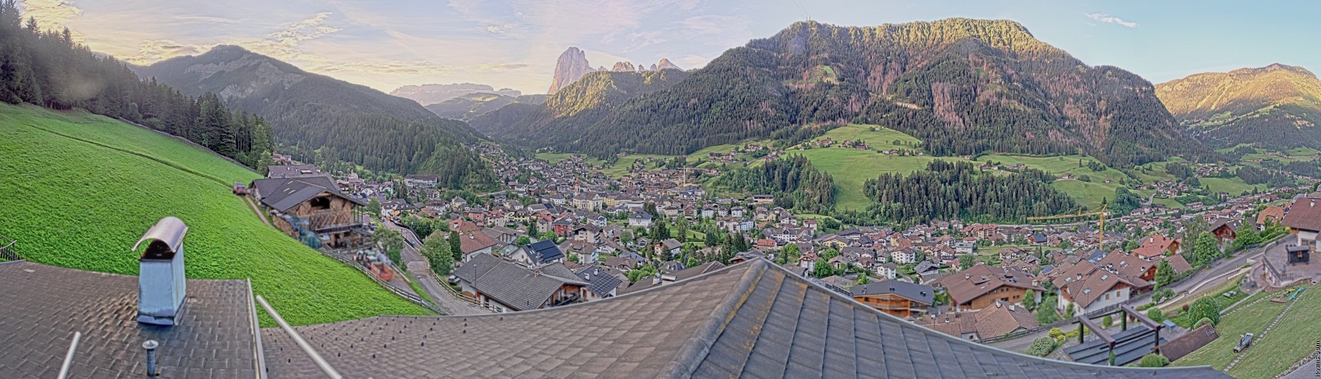 Archived image Webcam St. Ulrich: Zone Solaria