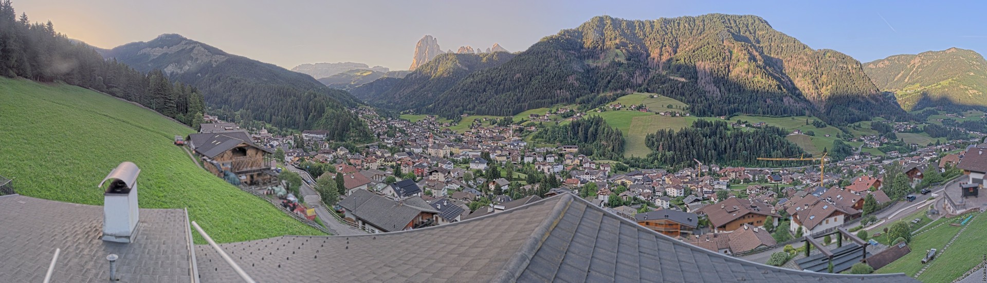 Archived image Webcam St. Ulrich: Zone Solaria