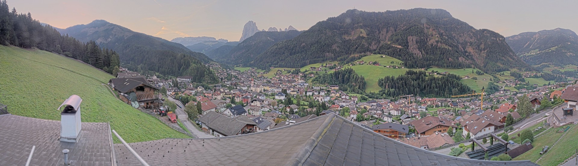 Archived image Webcam St. Ulrich: Zone Solaria