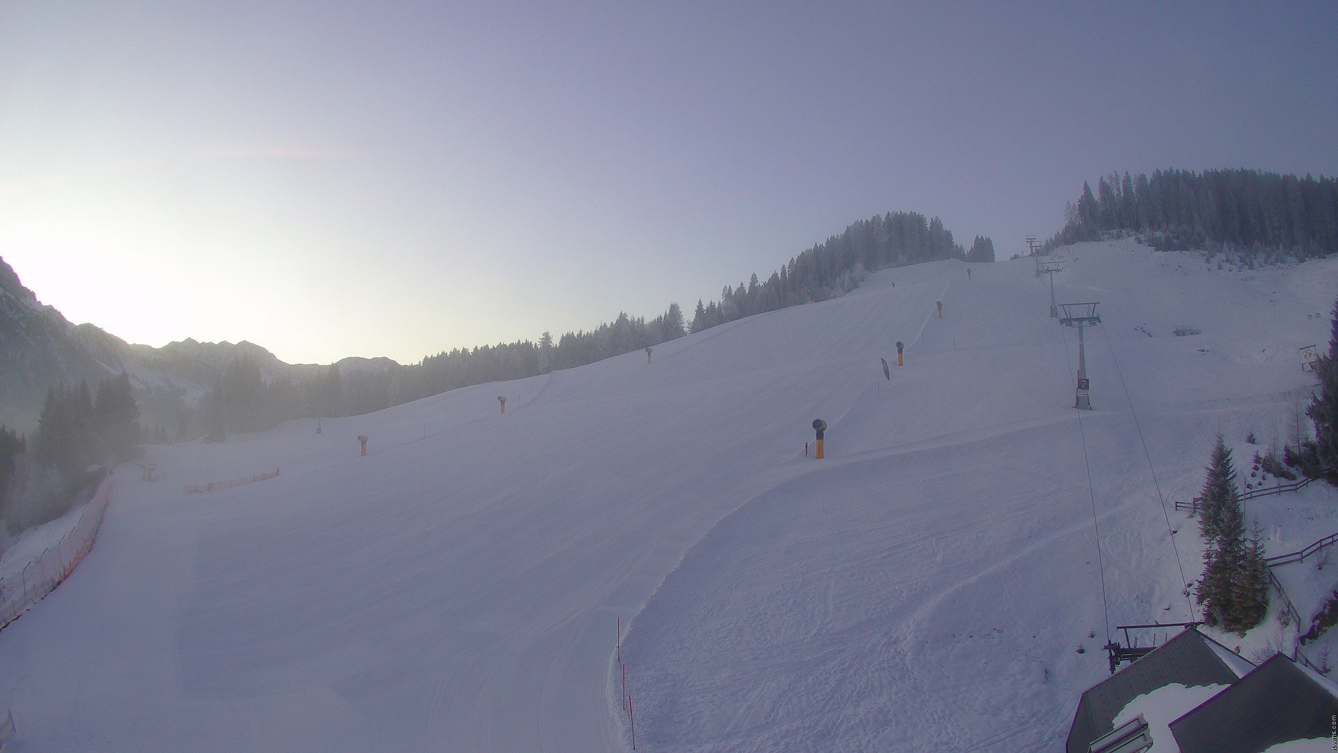 Archiv Foto Webcam Nassfeld: Blick Sonnleitn