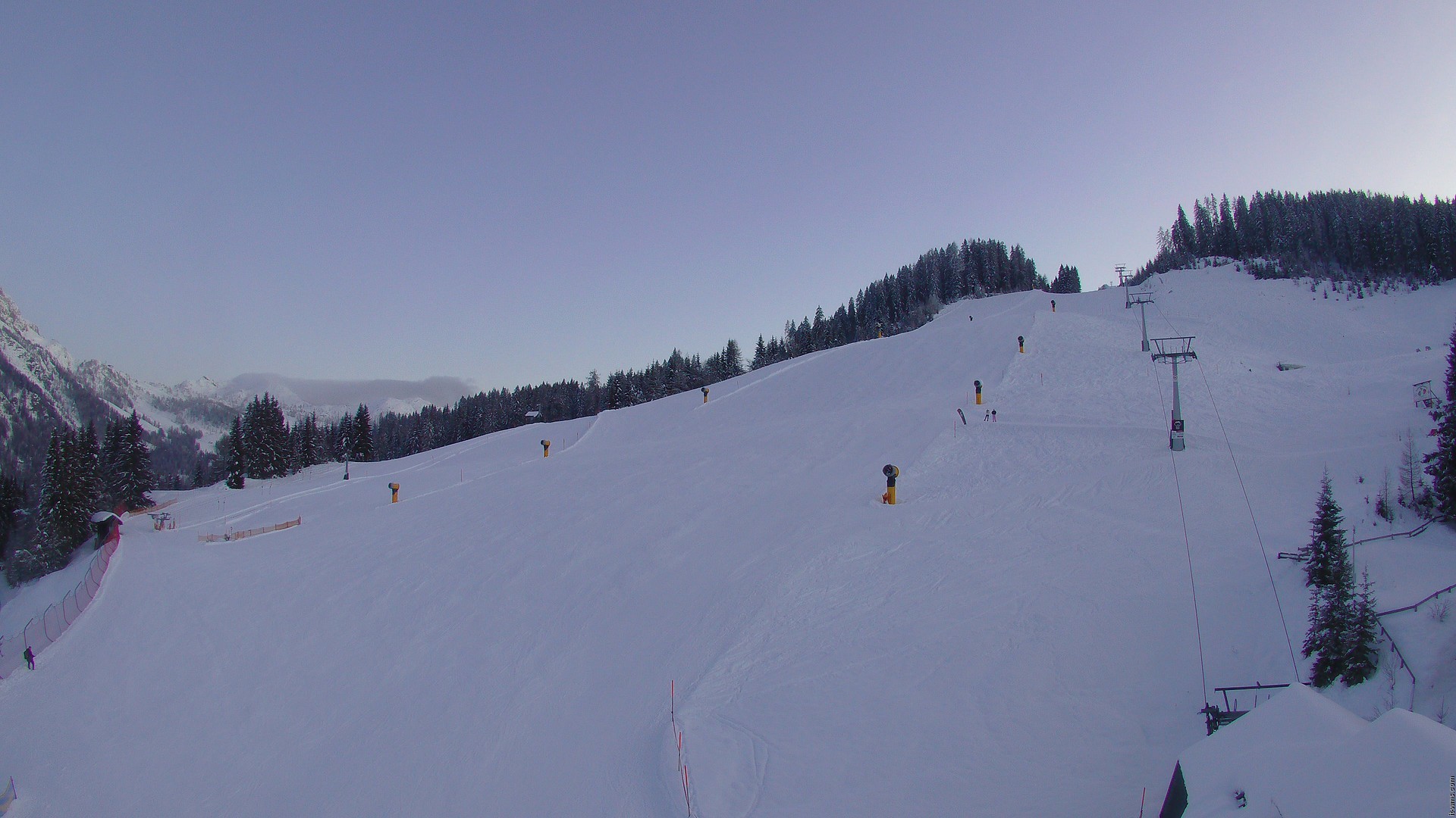 Archiv Foto Webcam Nassfeld: Blick Sonnleitn