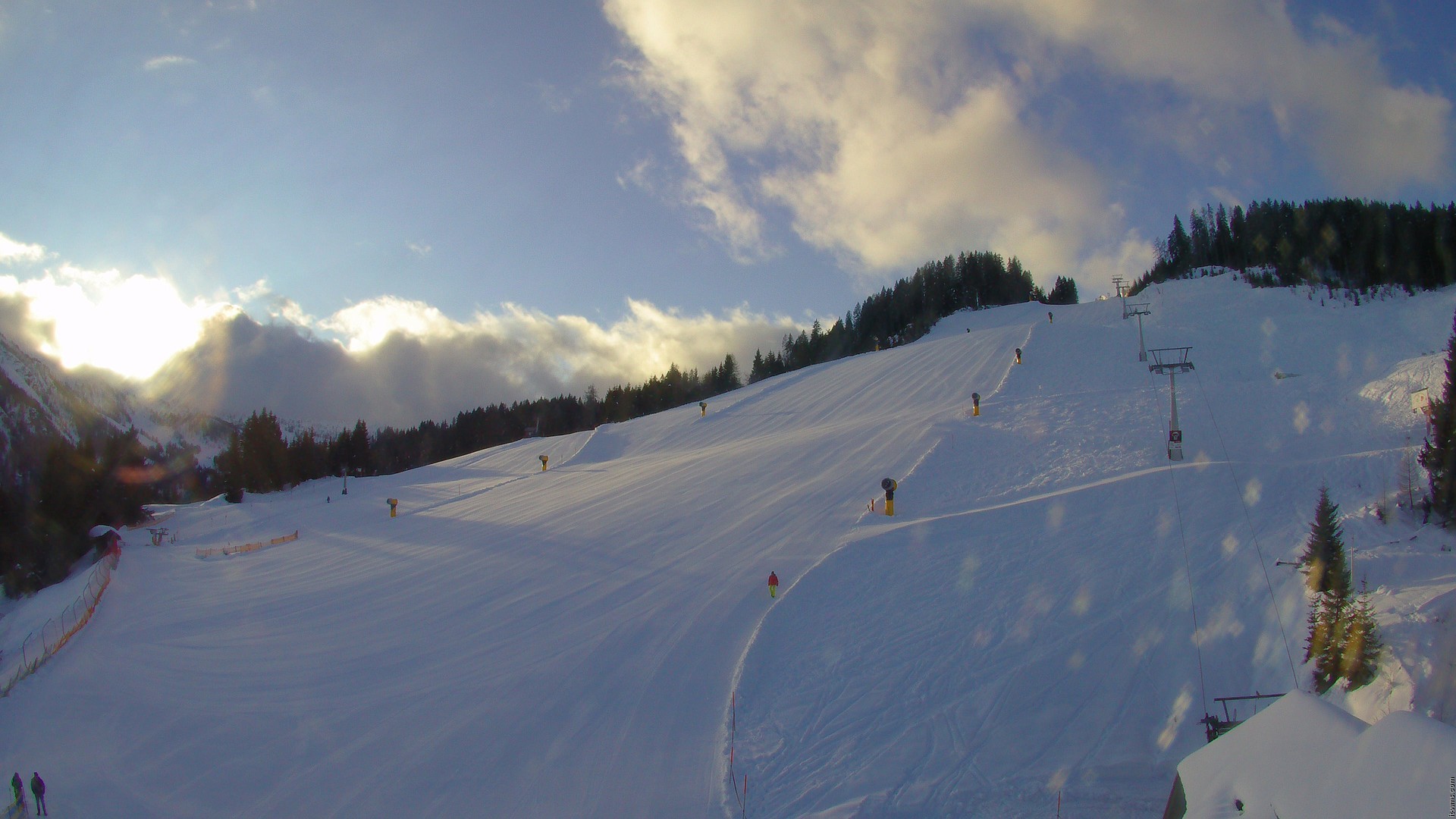 Archiv Foto Webcam Nassfeld: Blick Sonnleitn