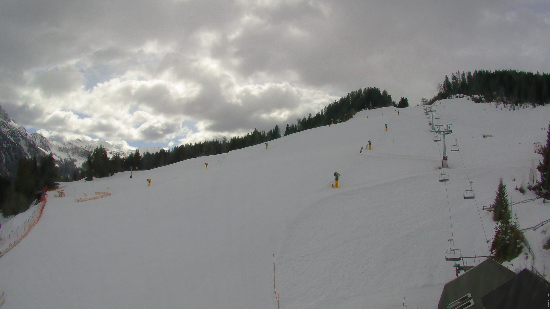 Archiv Foto Webcam Nassfeld: Blick Sonnleitn