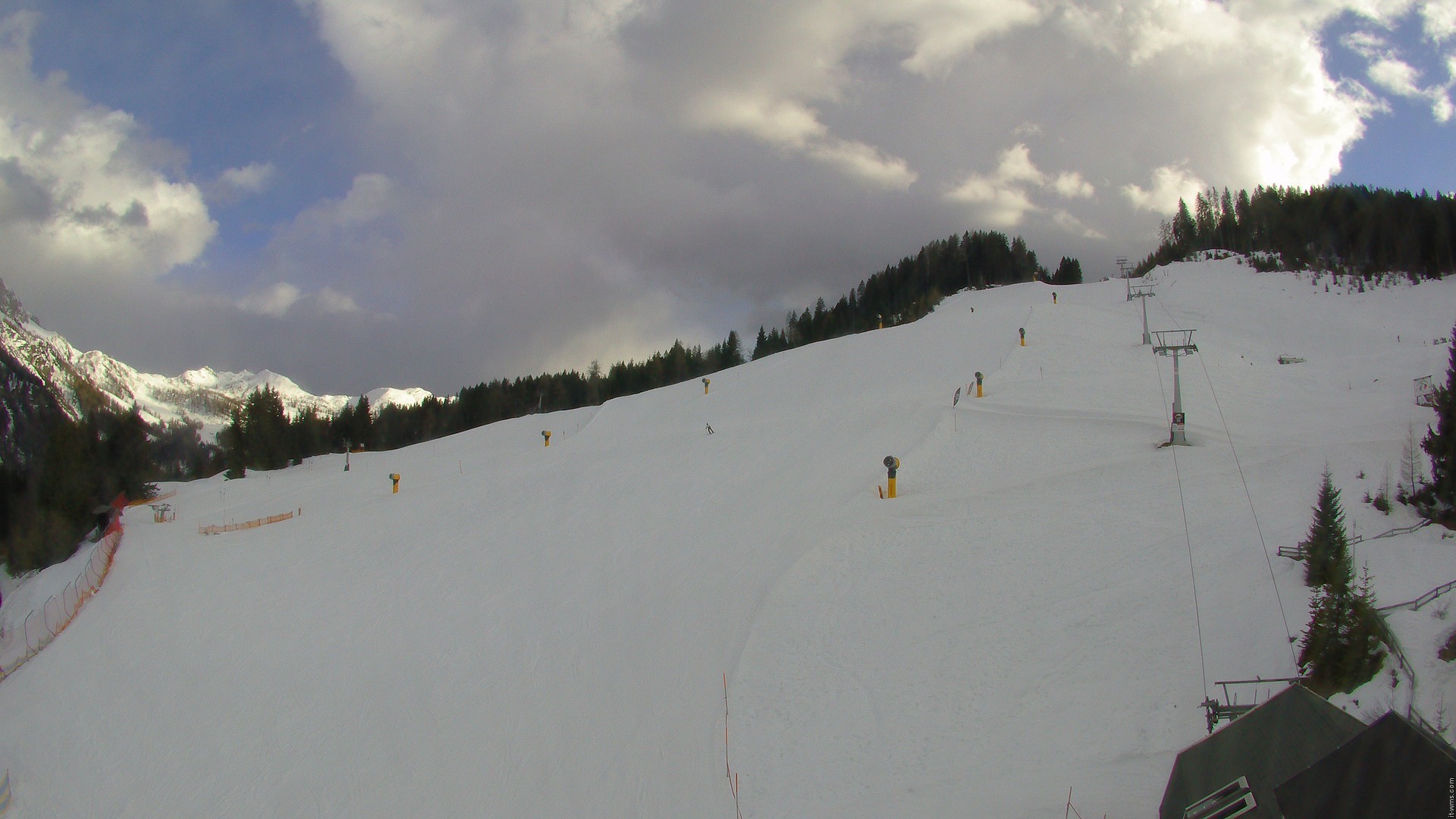 Archiv Foto Webcam Nassfeld: Blick Sonnleitn