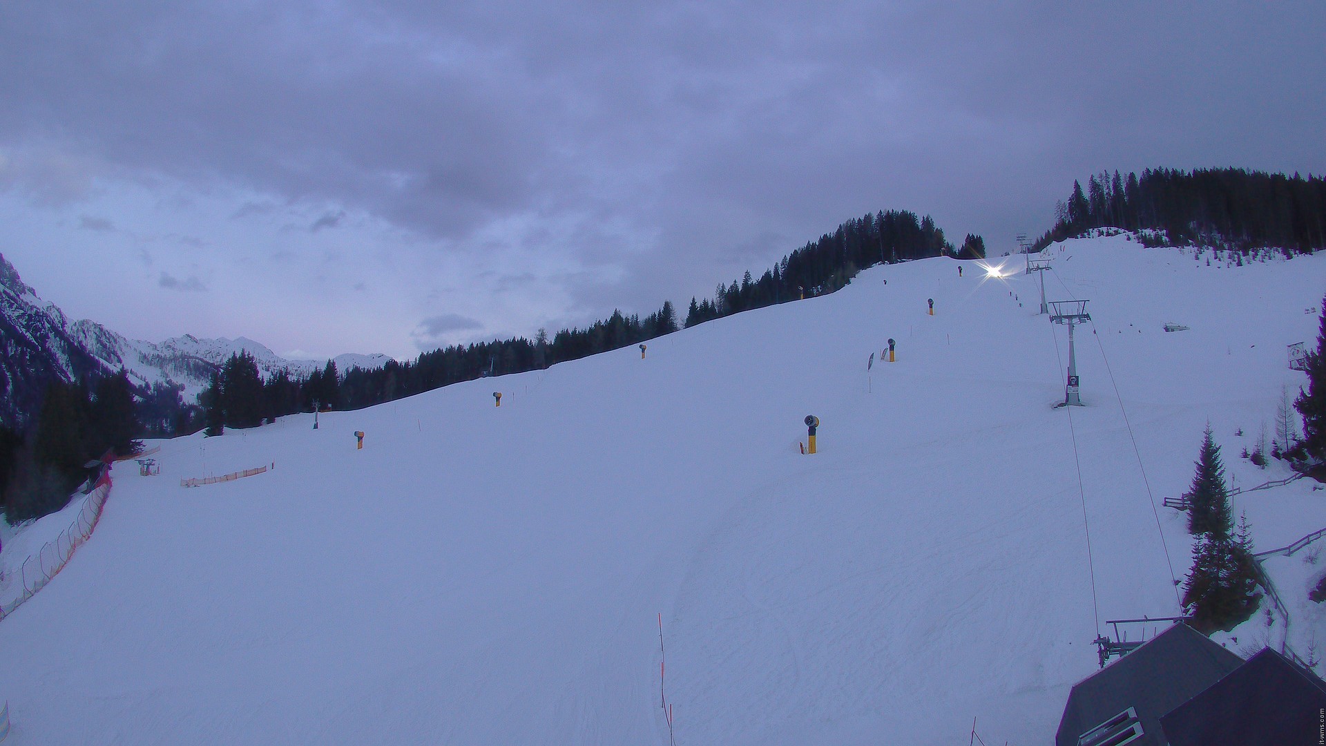 Archiv Foto Webcam Nassfeld: Blick Sonnleitn