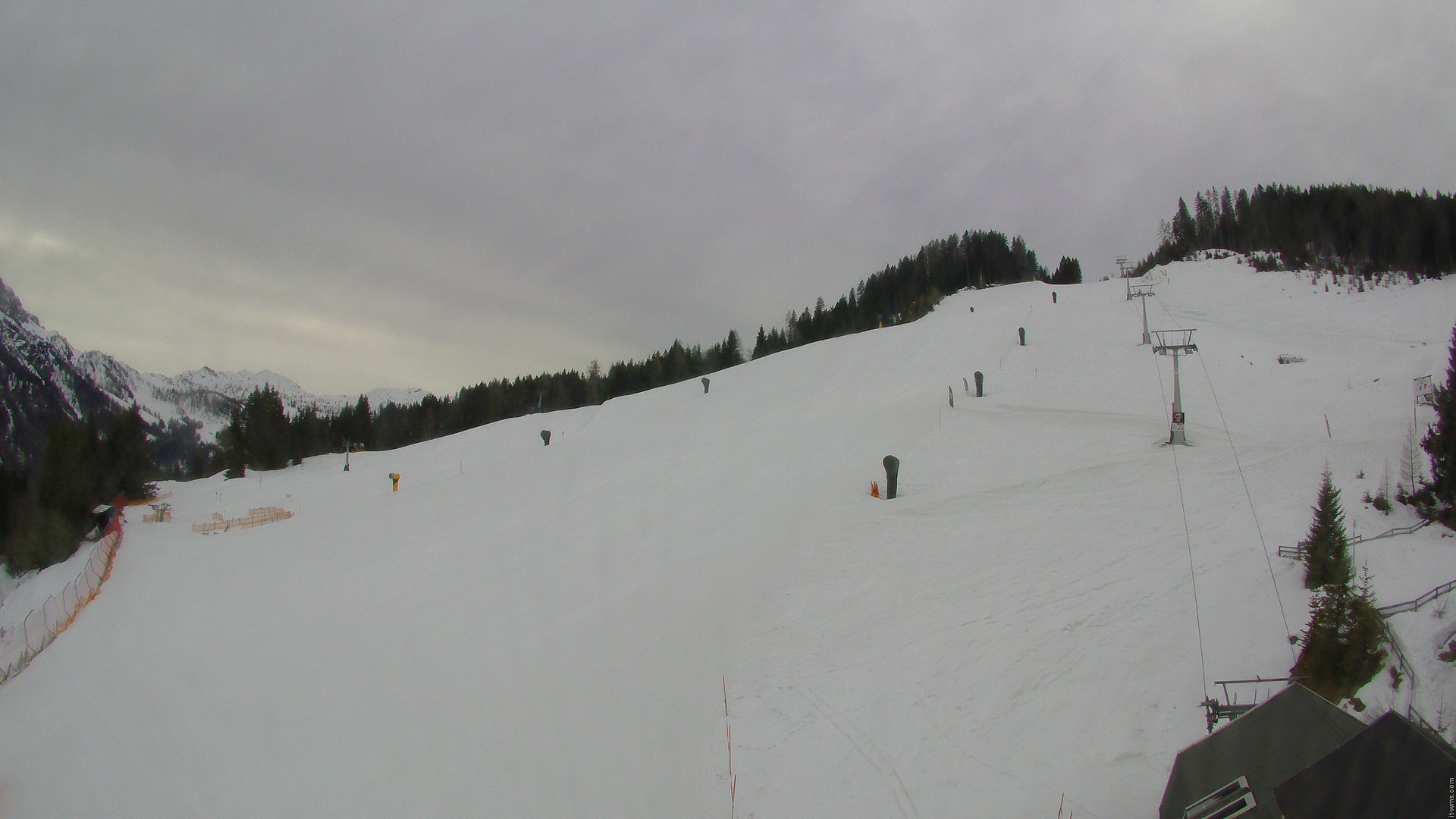 Archiv Foto Webcam Nassfeld: Blick Sonnleitn