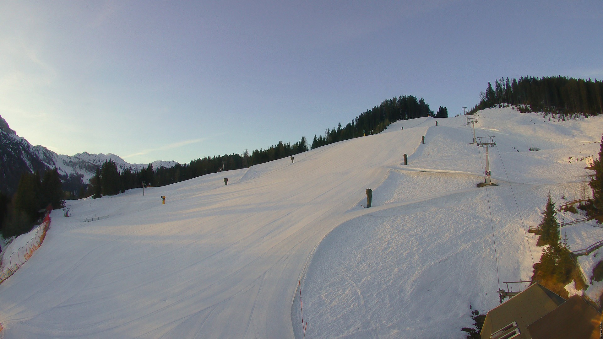 Archiv Foto Webcam Nassfeld: Blick Sonnleitn