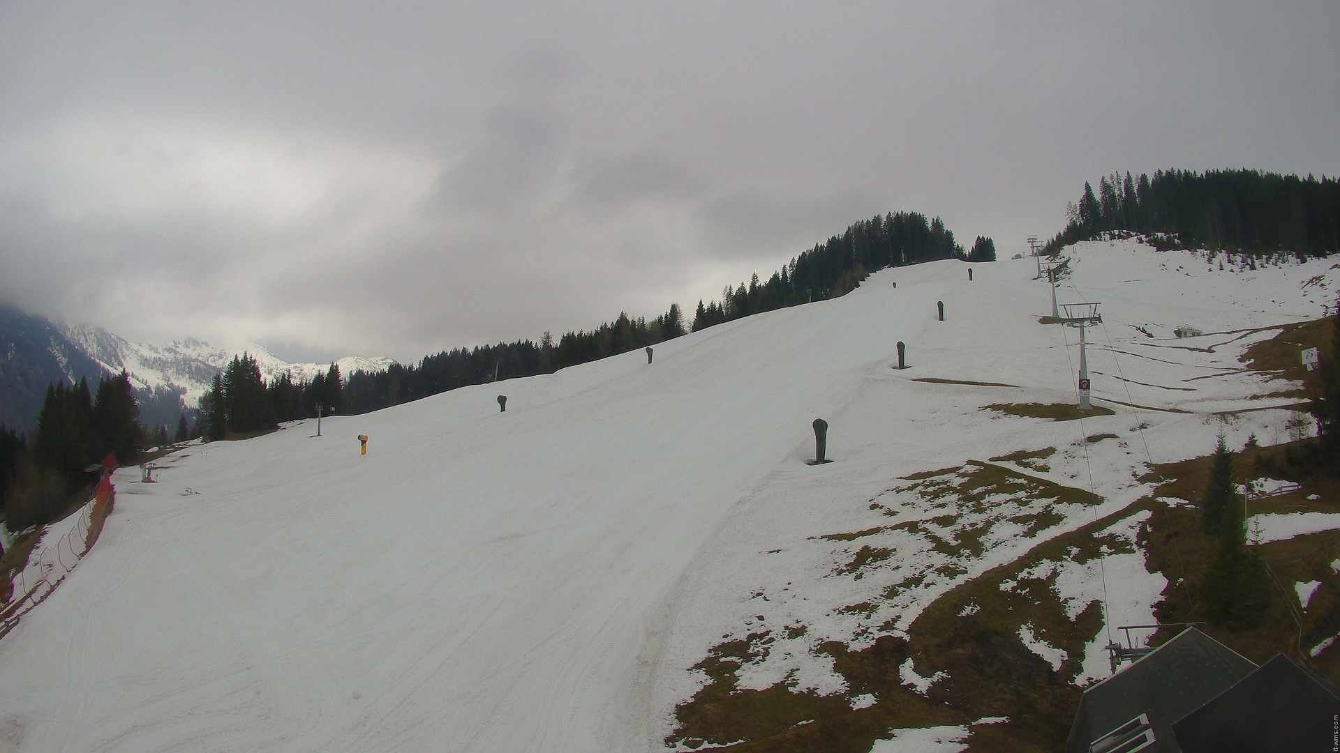 Archiv Foto Webcam Nassfeld: Blick Sonnleitn