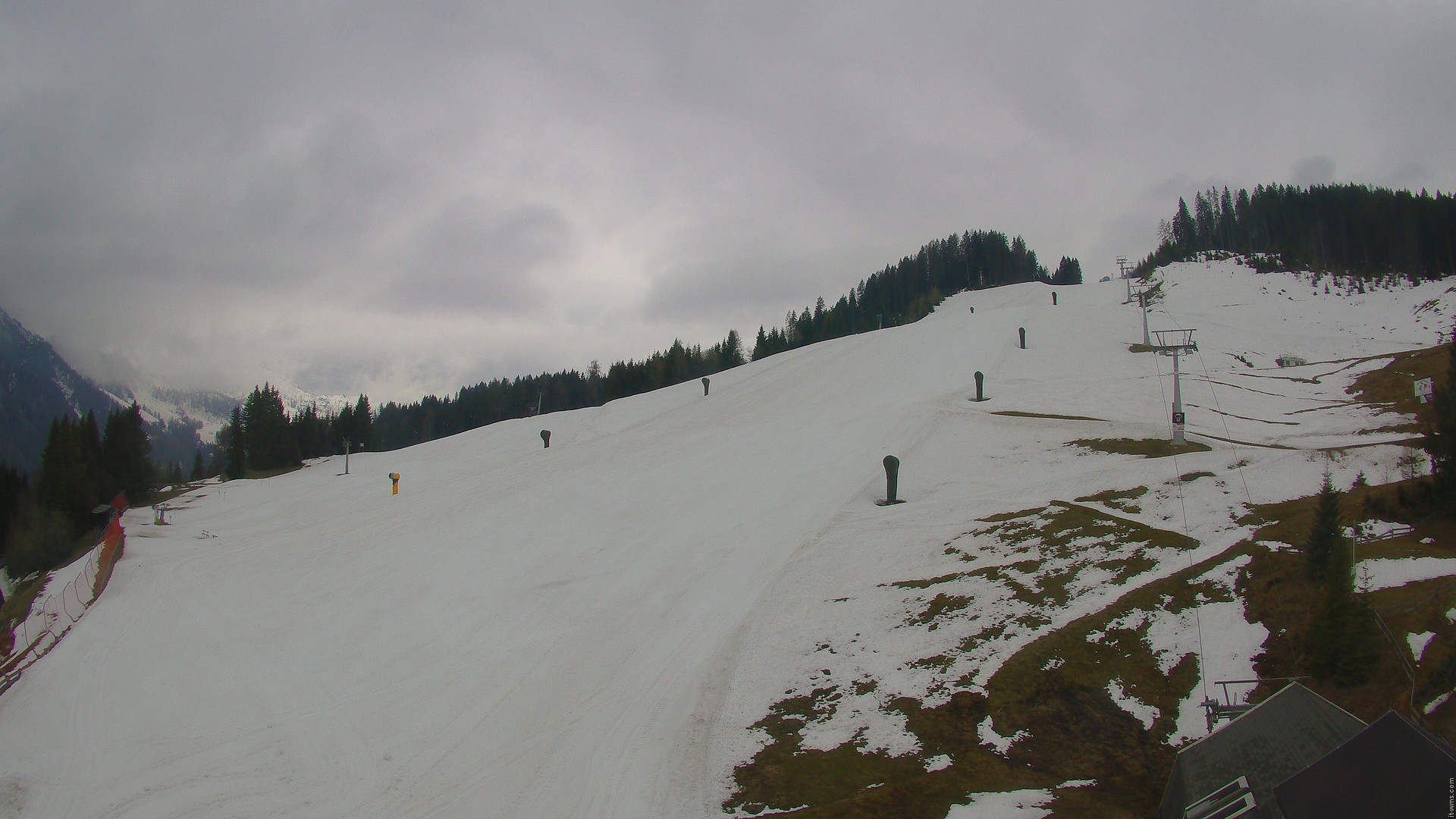 Archiv Foto Webcam Nassfeld: Blick Sonnleitn