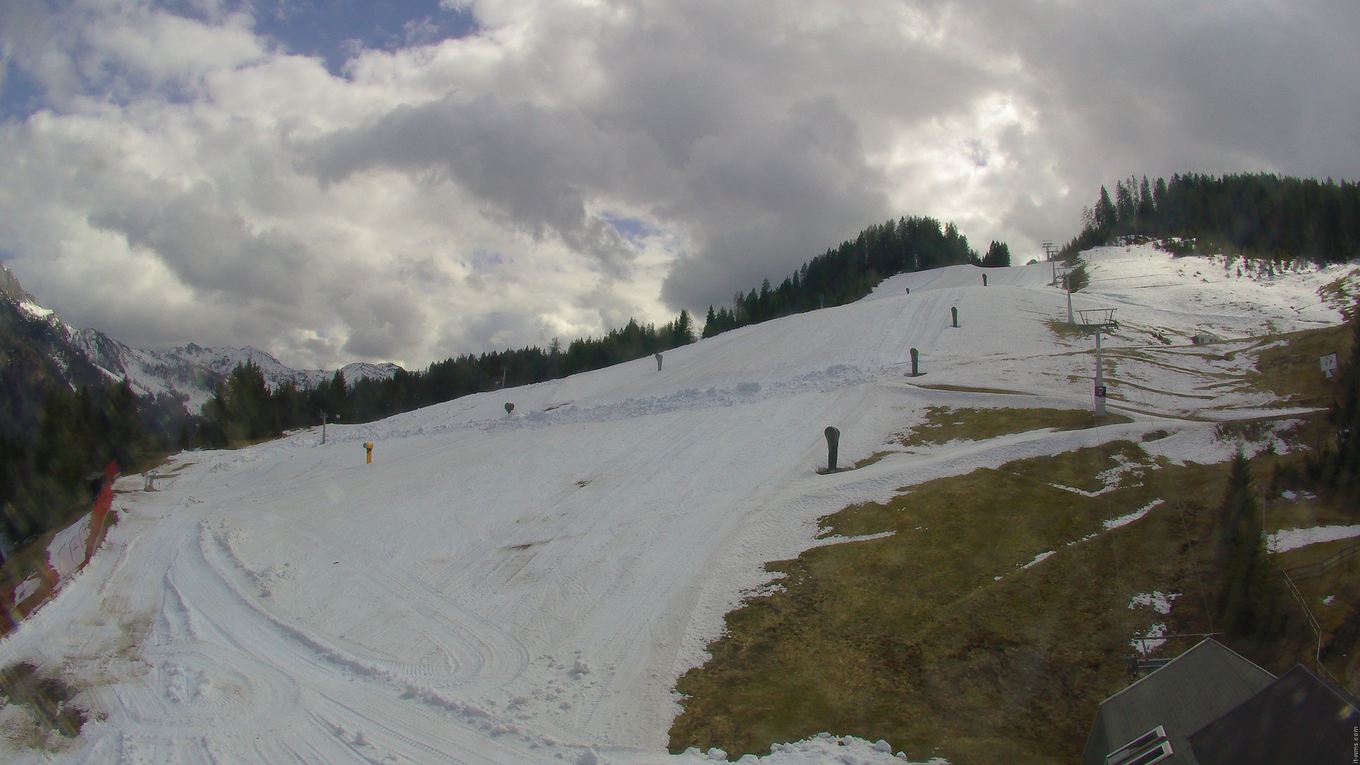 Archived image Webcam Nassfeld: View Sonnleitn