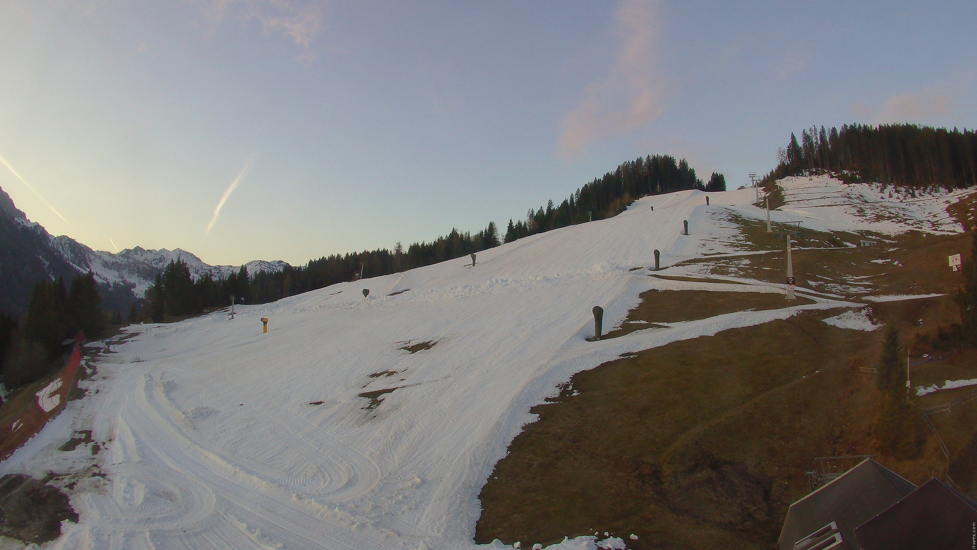 Archiv Foto Webcam Nassfeld: Blick Sonnleitn