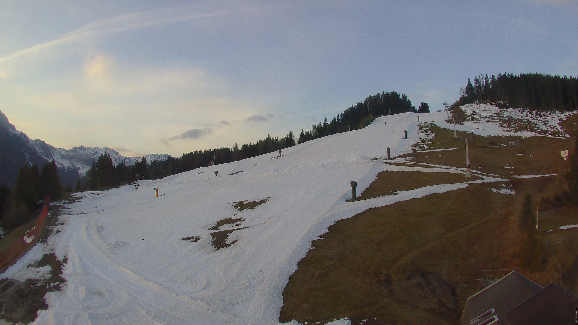 Archiv Foto Webcam Nassfeld: Blick Sonnleitn