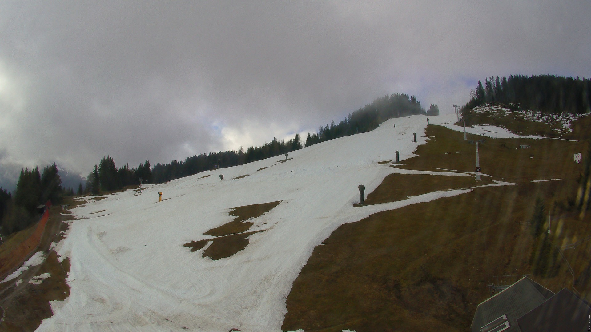 Archiv Foto Webcam Nassfeld: Blick Sonnleitn