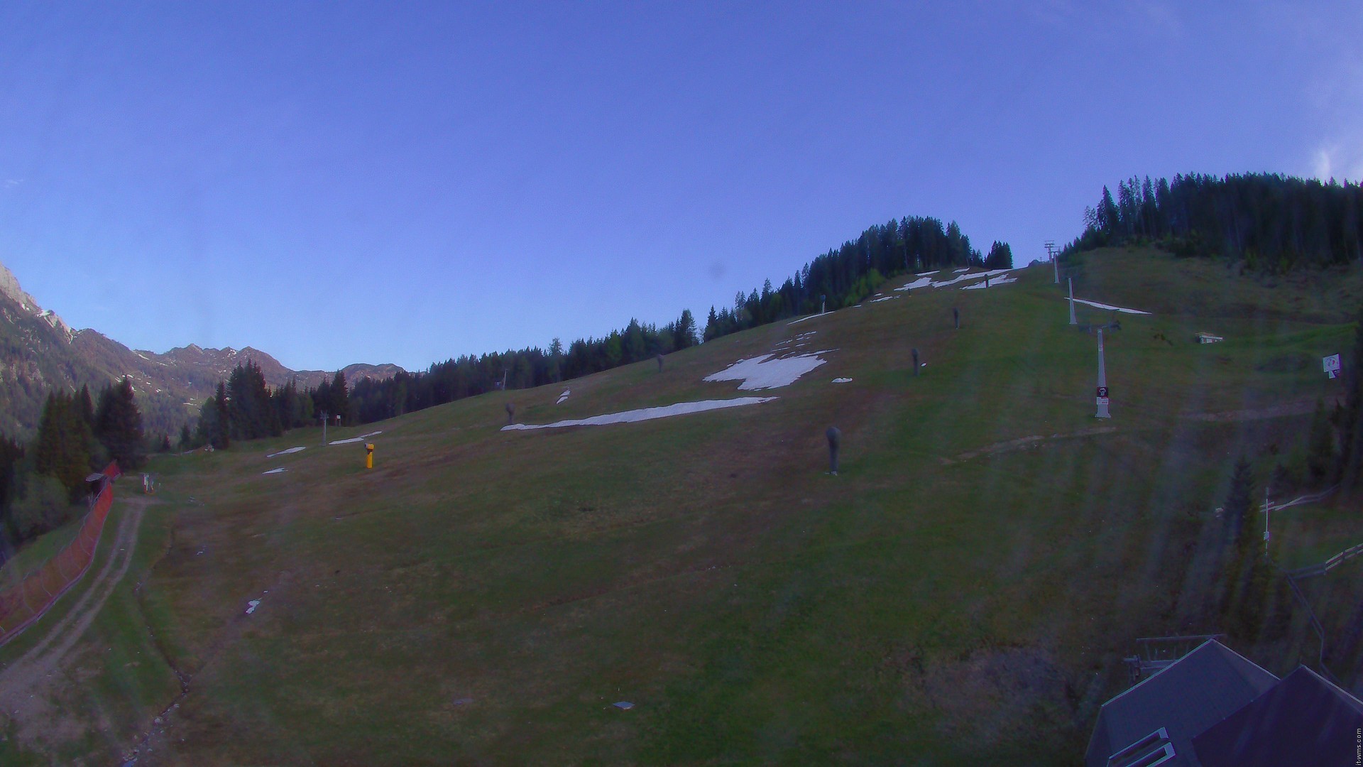 Archiv Foto Webcam Nassfeld: Blick Sonnleitn