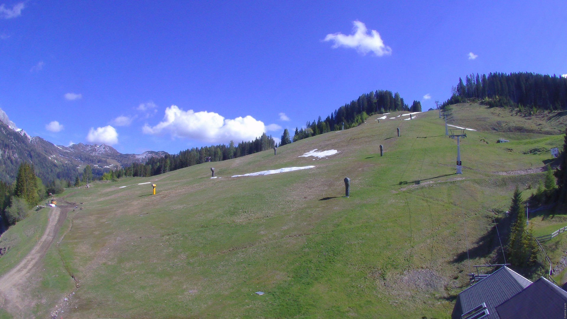 Archiv Foto Webcam Nassfeld: Blick Sonnleitn