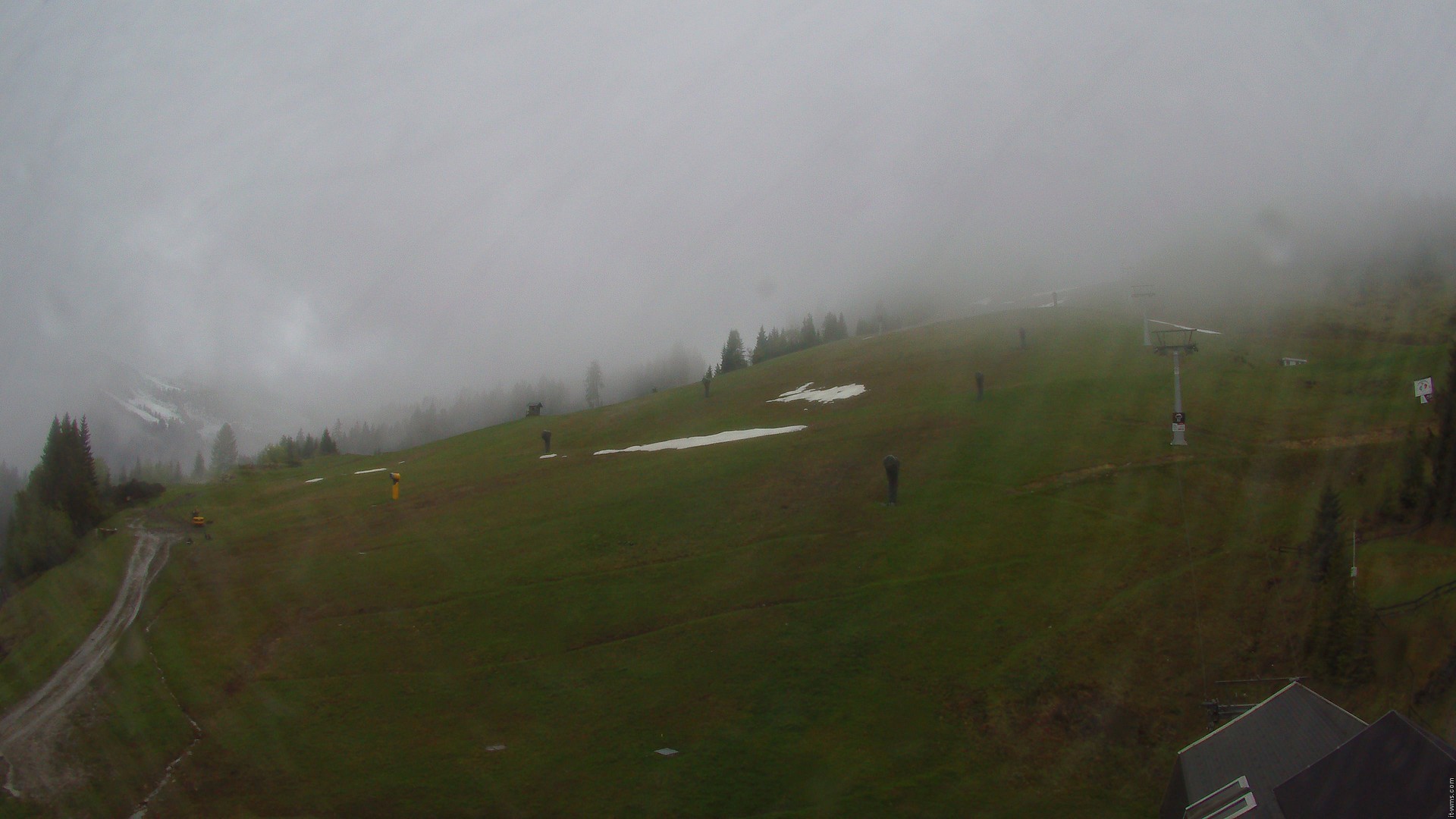 Archiv Foto Webcam Nassfeld: Blick Sonnleitn
